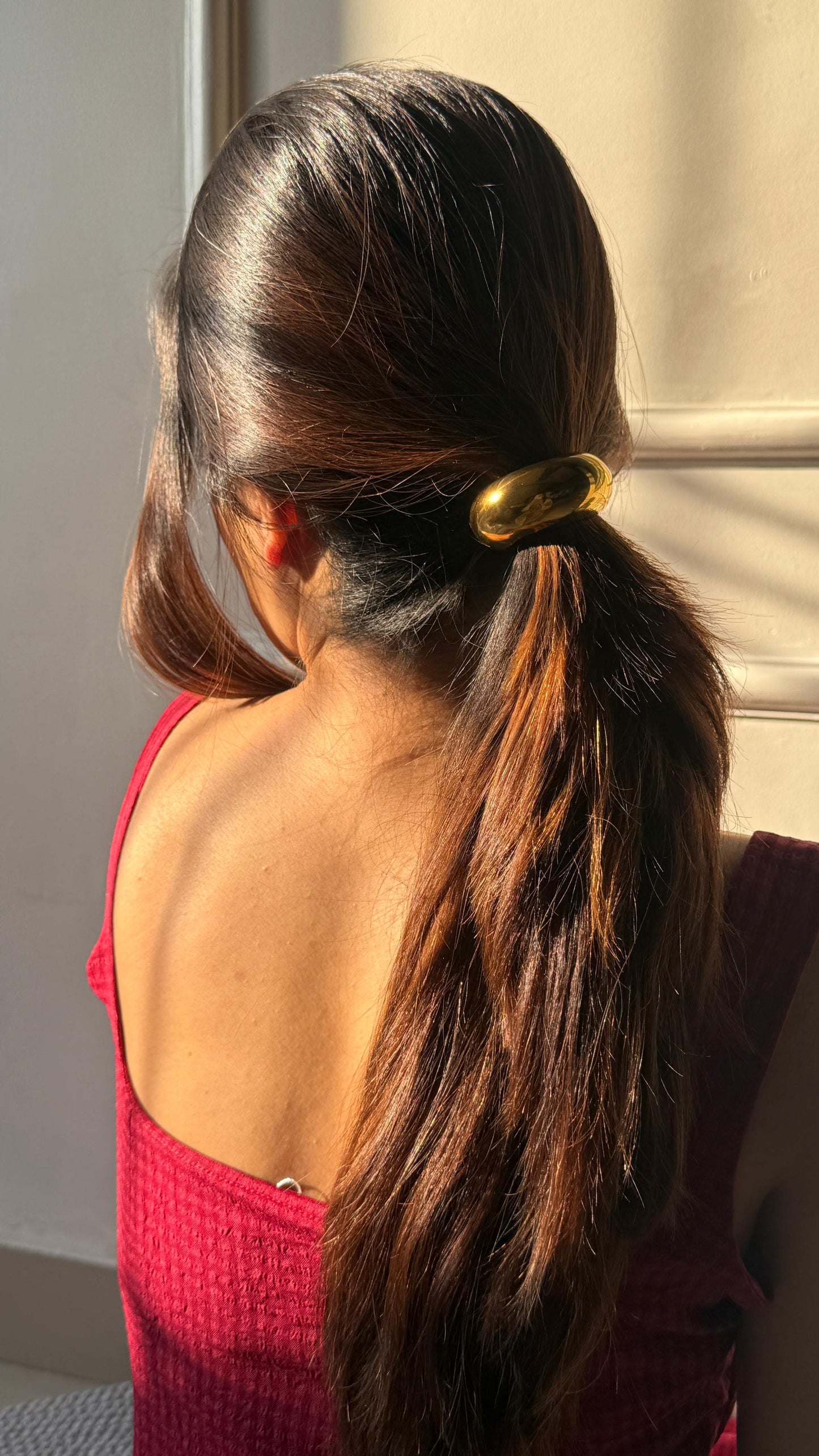 Arvo: 18K Gold Plated C-Shaped Scrunchie