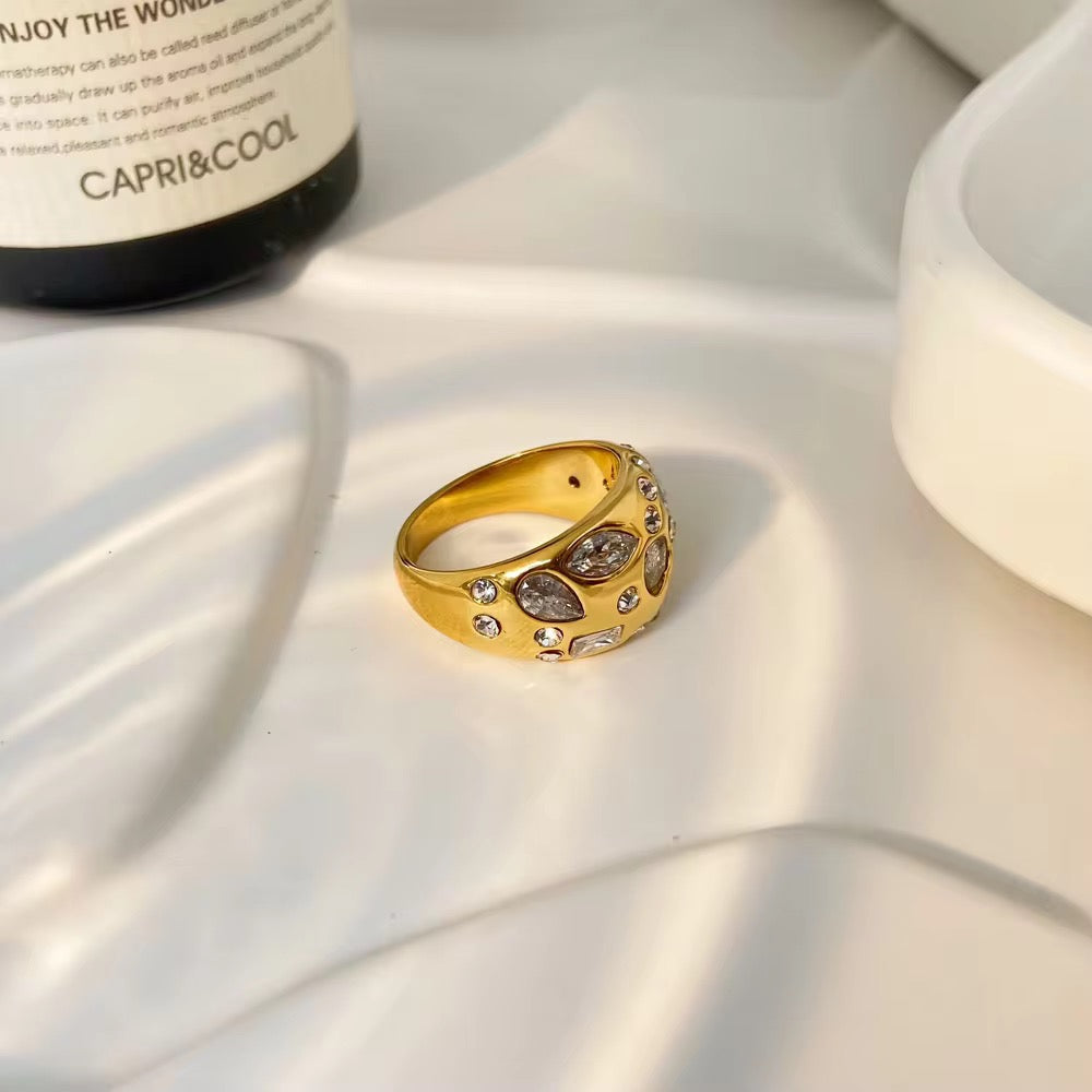 Glamour 18k gold plated ring