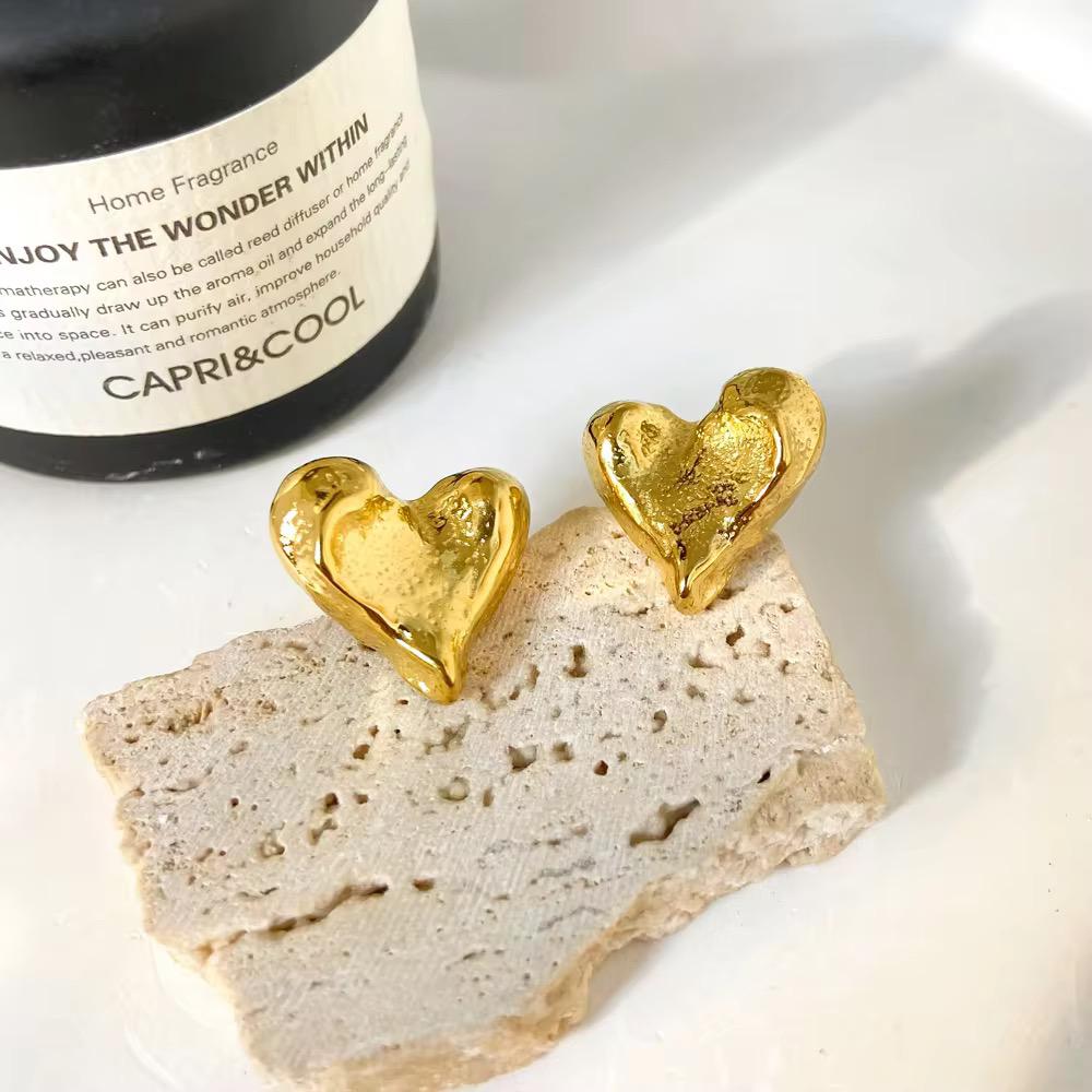 Raw Heart Textured Studs - 18k gold-plated
