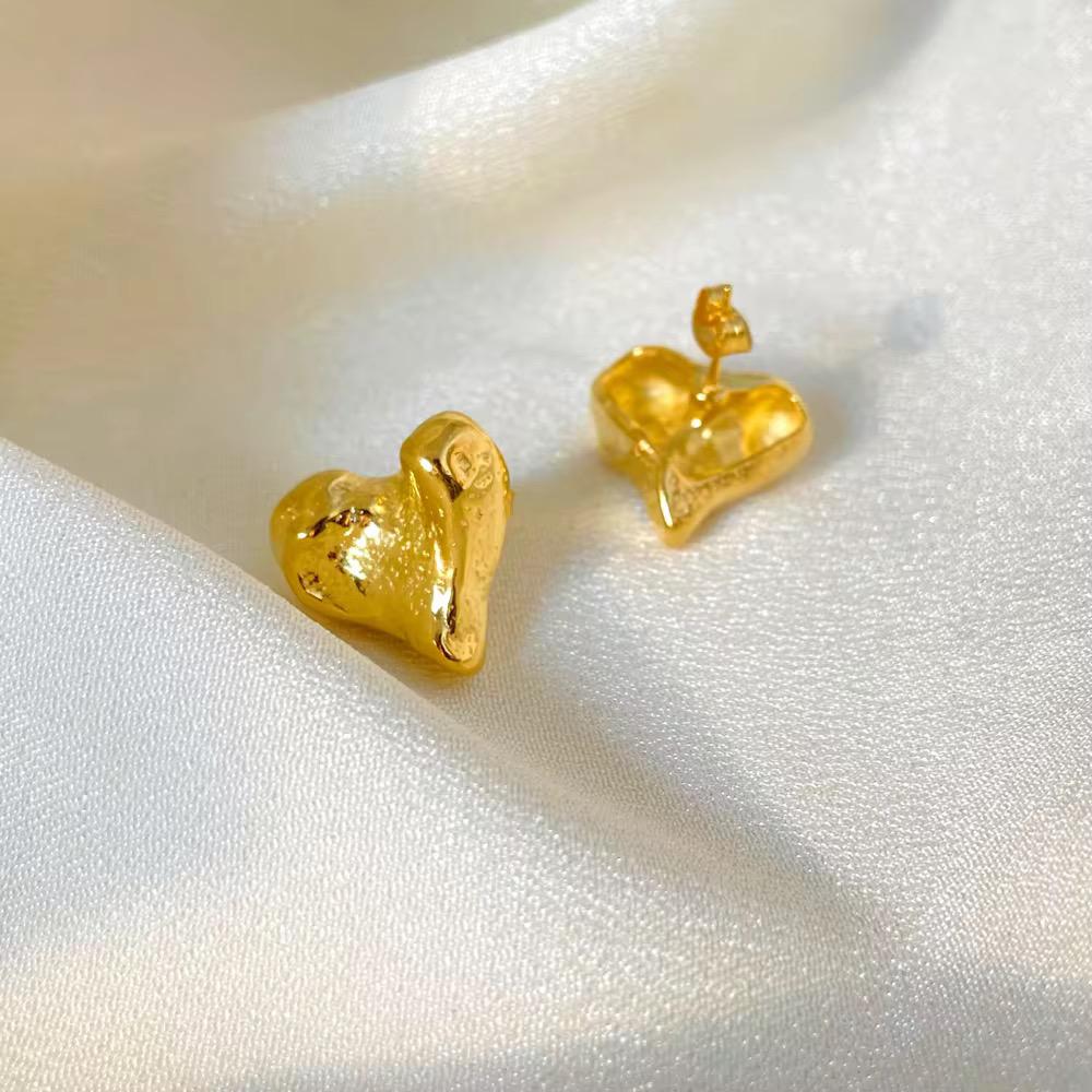Raw Heart Textured Studs - 18k gold-plated