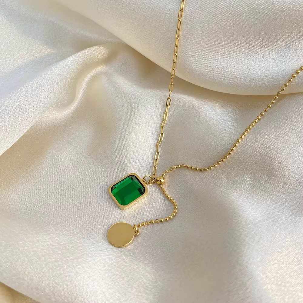 Gem Lariat Necklace – Emerald & Onyx