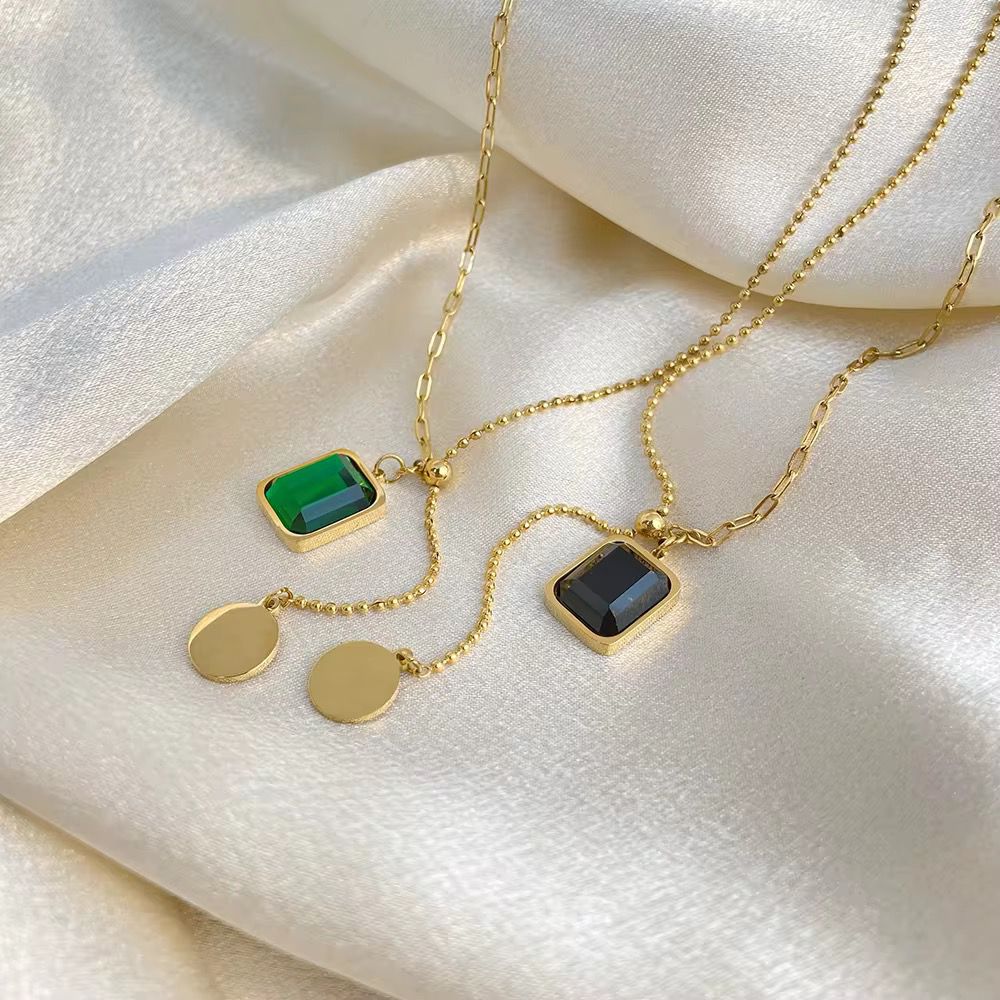 Gem Lariat Necklace – Emerald & Onyx