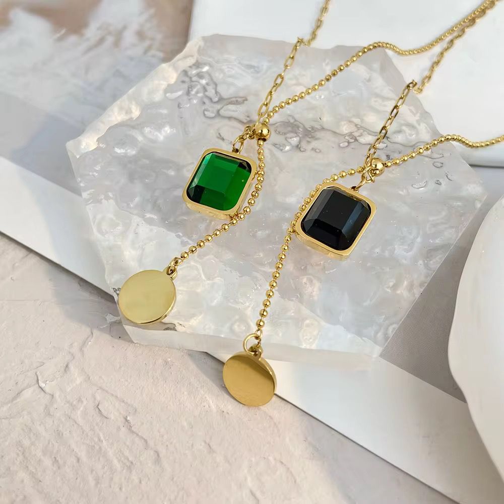 Gem Lariat Necklace – Emerald & Onyx