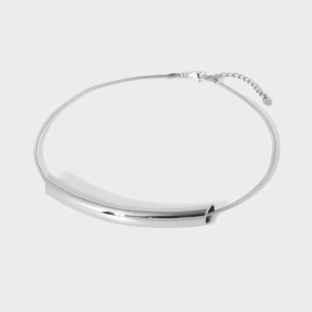 Sleek Curve Collar Necklace – Gold & Silver