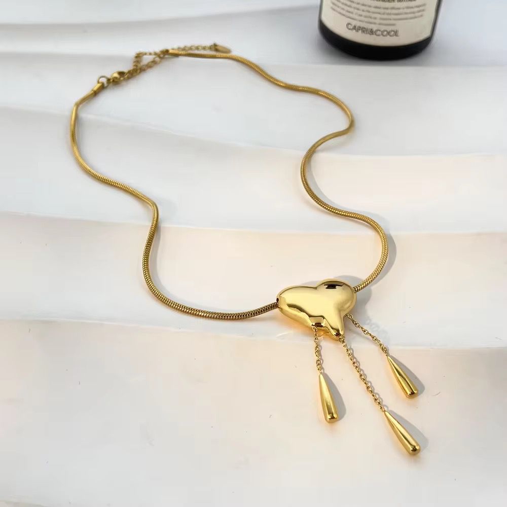 Melting Heart Statement Necklace – 18K Gold Plated