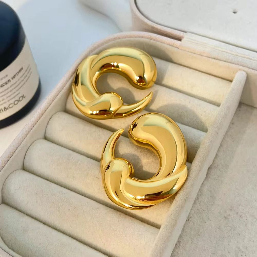 Bold Wave Hoop Earrings - 18K Gold Platted