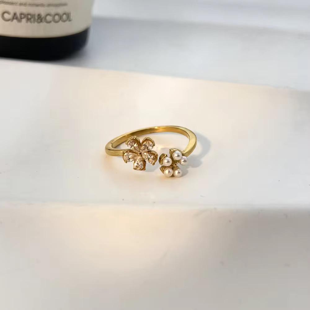 Blossom Duo Ring - 8k gold-plated