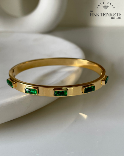 18K Gold Plated Luxurious Emerald Studded Bracelet