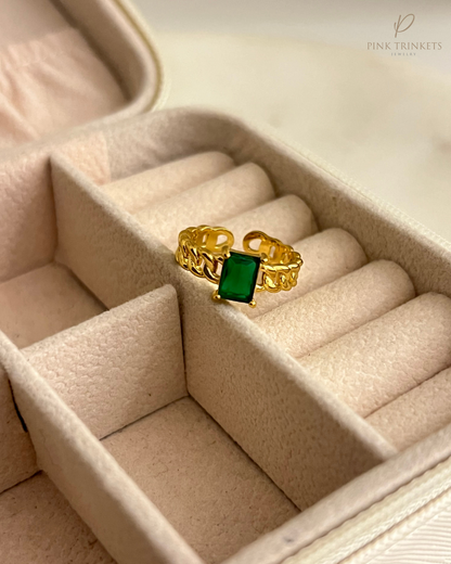 Esmeralda : 18k Gold Plated Adjustable Emerald Ring