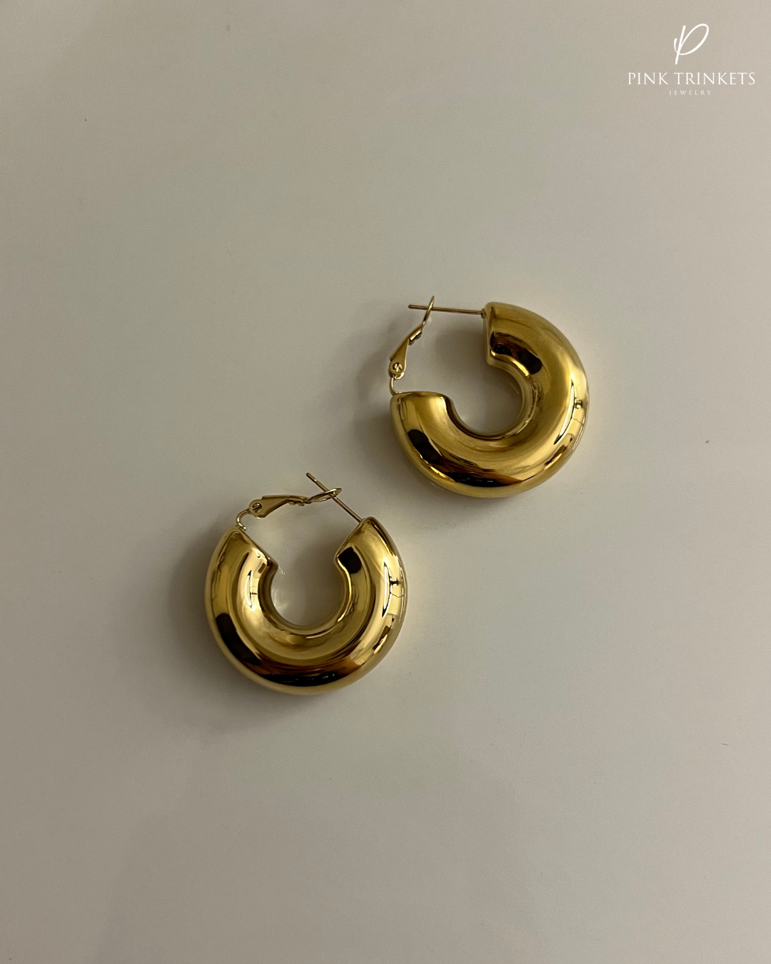 Celeste : 18k Gold Plated C Shape Studs