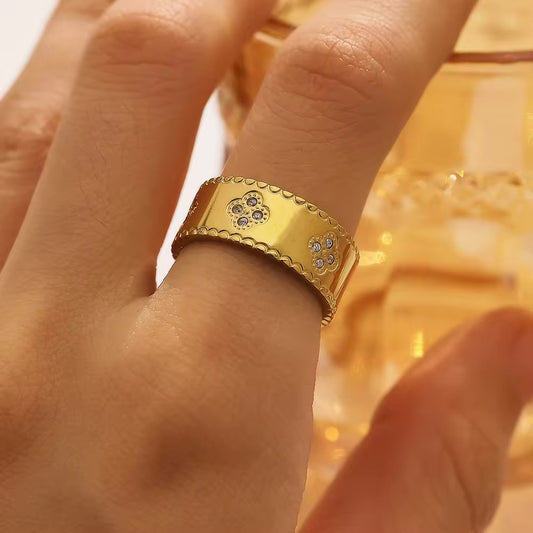 Clover embossed 18k gold plated ring