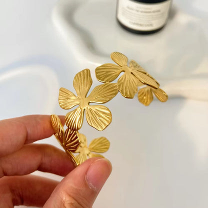Eternal Blossom 18k gold plated bracelet