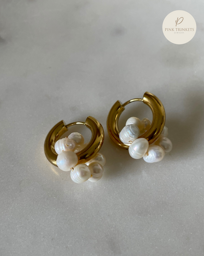 Circle of Pearls Studs