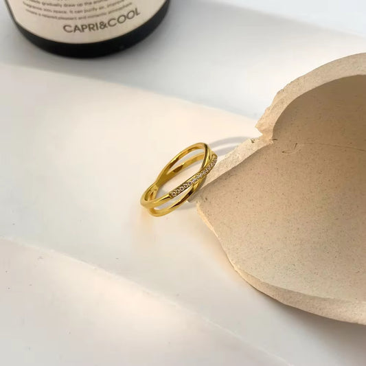 Sylva: 18K Gold Plated Twisted Minimal Ring