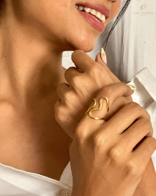 Elysia: 18k Gold Plated Twisted Ring