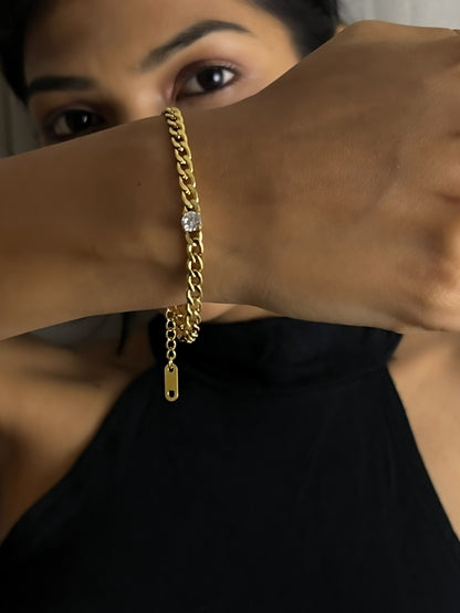 18K Gold Plated Minimalist and Elegant Bracelet