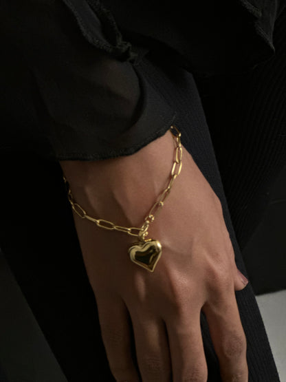 18K Gold Plated Heart Bracelet.