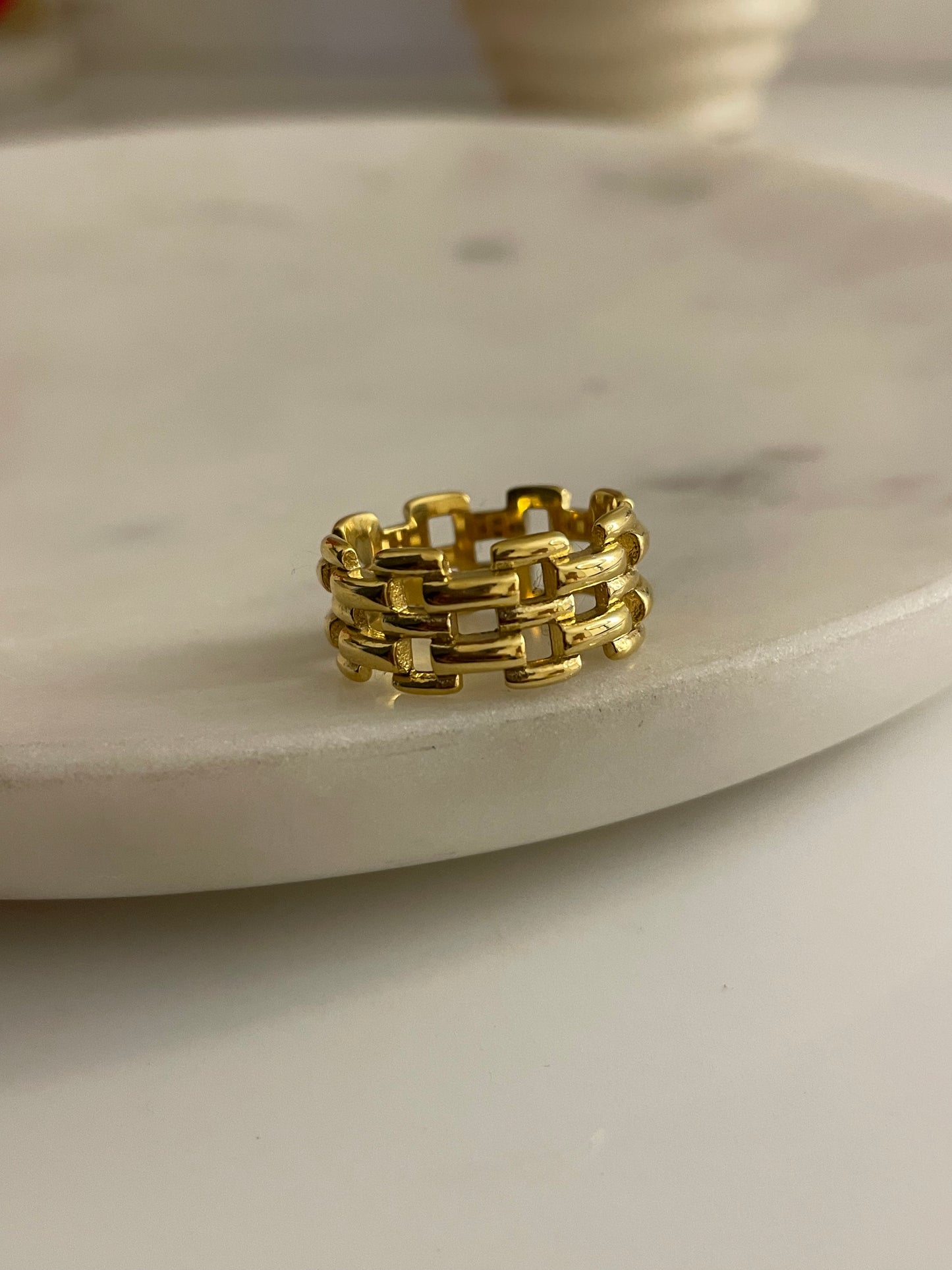 Radiant Aura 18k gold plated ring