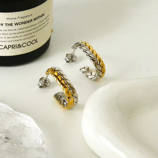 C-Shaped Leafed Studs
