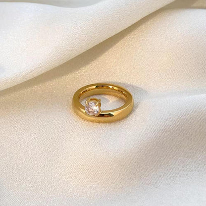 Crown Solitaire Ring – Oval & Diamond