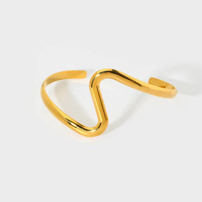 Wave Curve : 18K Gold-Plated Cuff
