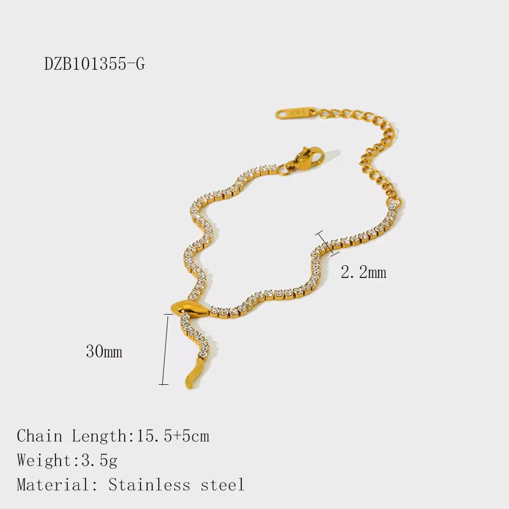 Luxe Drip Y-Necklace – 18K Gold Plated